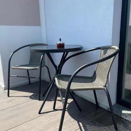 East View By Apartment